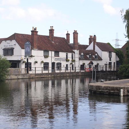 Sandford Meadow Guest House Kennington  Bagian luar foto