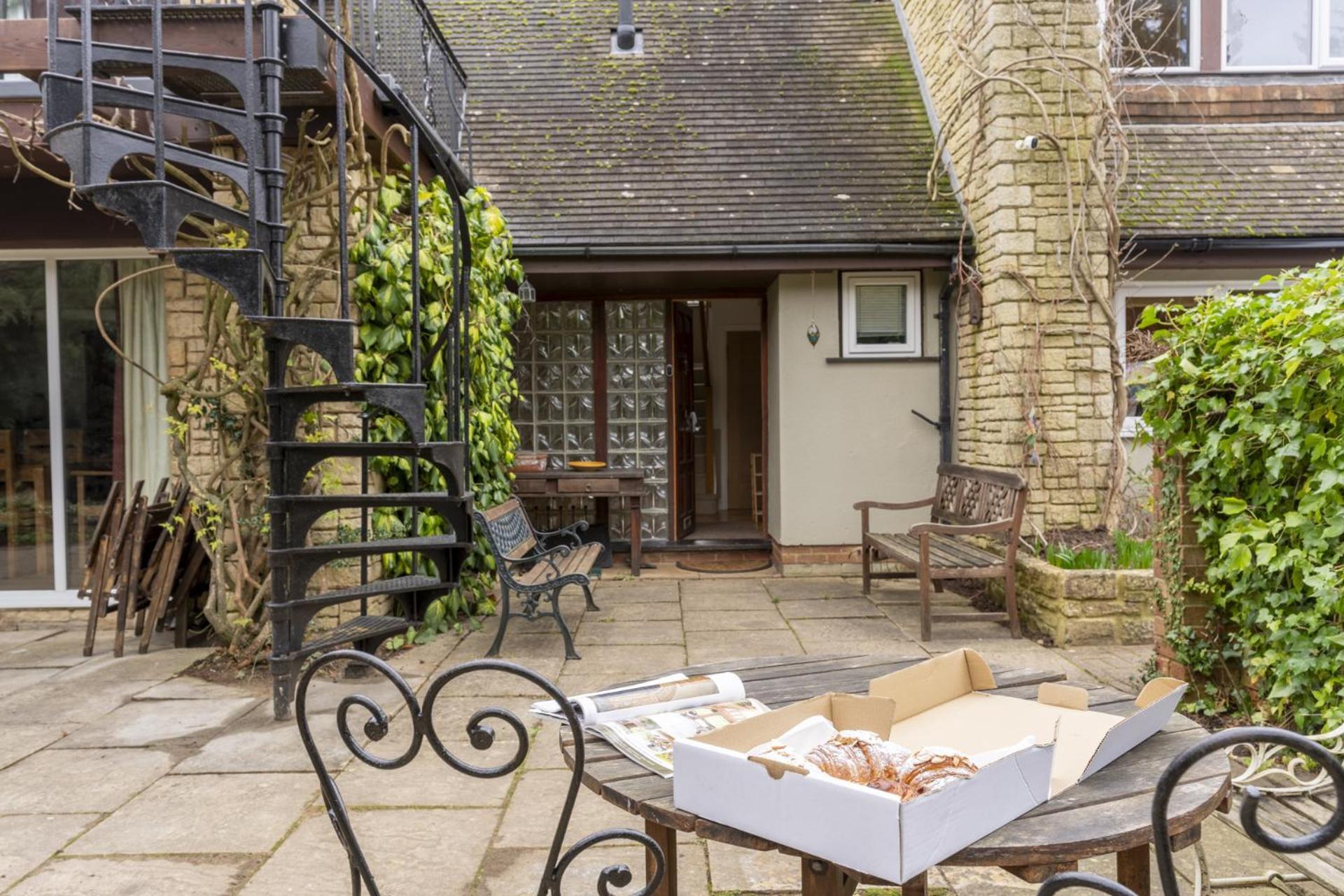 Sandford Meadow Guest House Kennington  Bagian luar foto